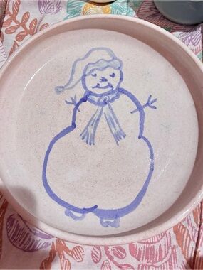Pottery Dish with whimsical, primitive snowmanstyle from late 1990s. EC. 8.5x1.5